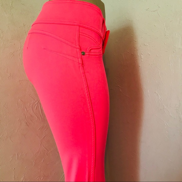 U TURNS KEANS SIZE:XL - Picture 3 of 7